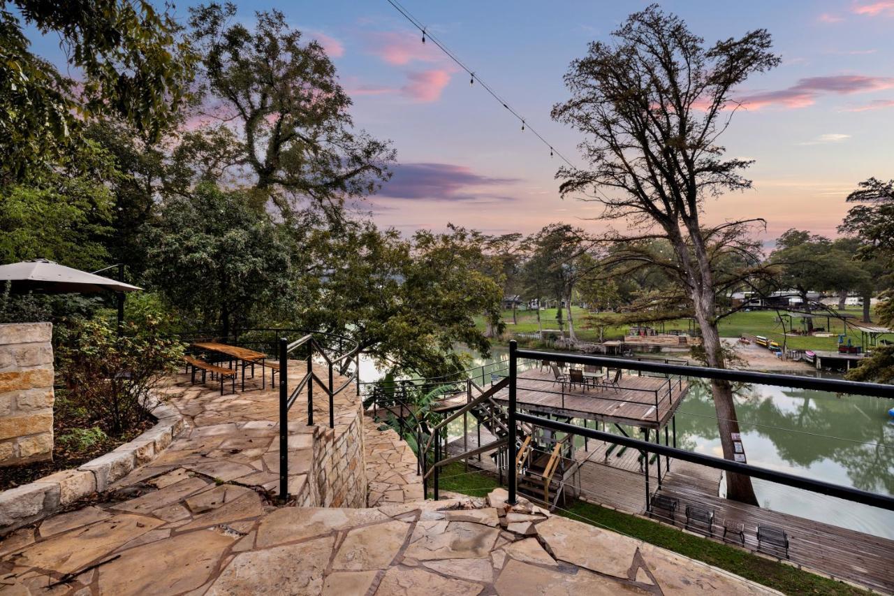 Luxury Lakefront Oasis With Boat Dock-Firepit McQueeney Eksteriør billede
