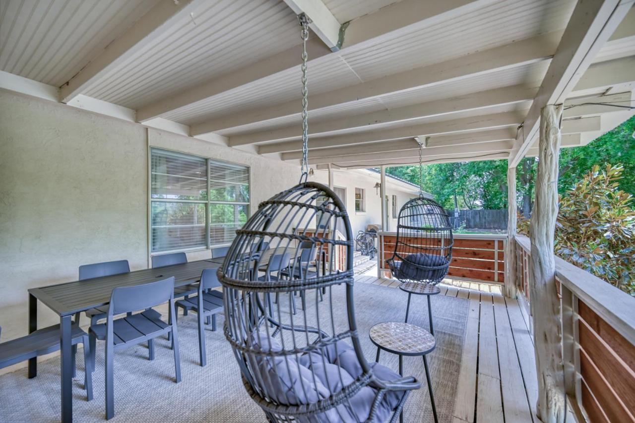 Luxury Lakefront Oasis With Boat Dock-Firepit McQueeney Eksteriør billede