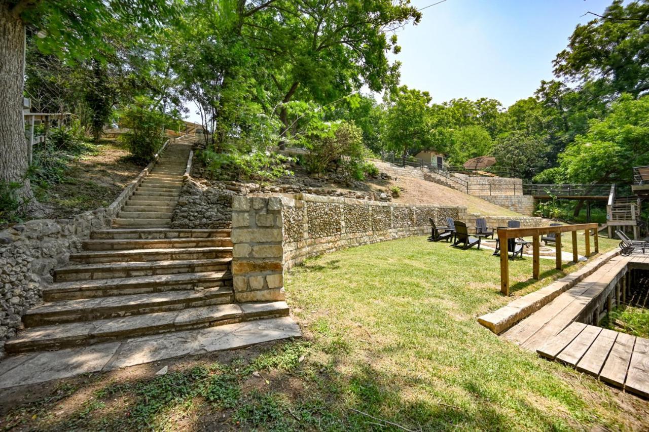 Luxury Lakefront Oasis With Boat Dock-Firepit McQueeney Eksteriør billede