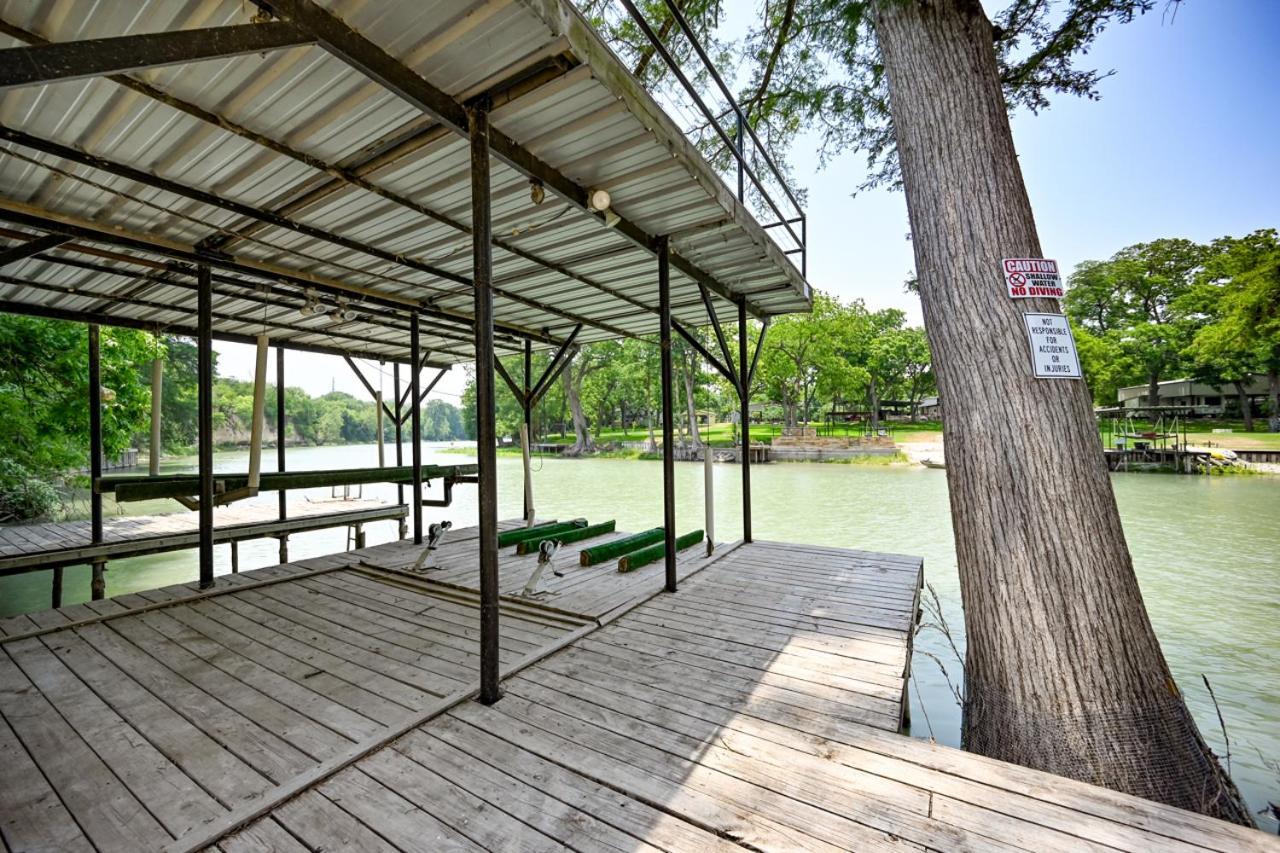 Luxury Lakefront Oasis With Boat Dock-Firepit McQueeney Eksteriør billede